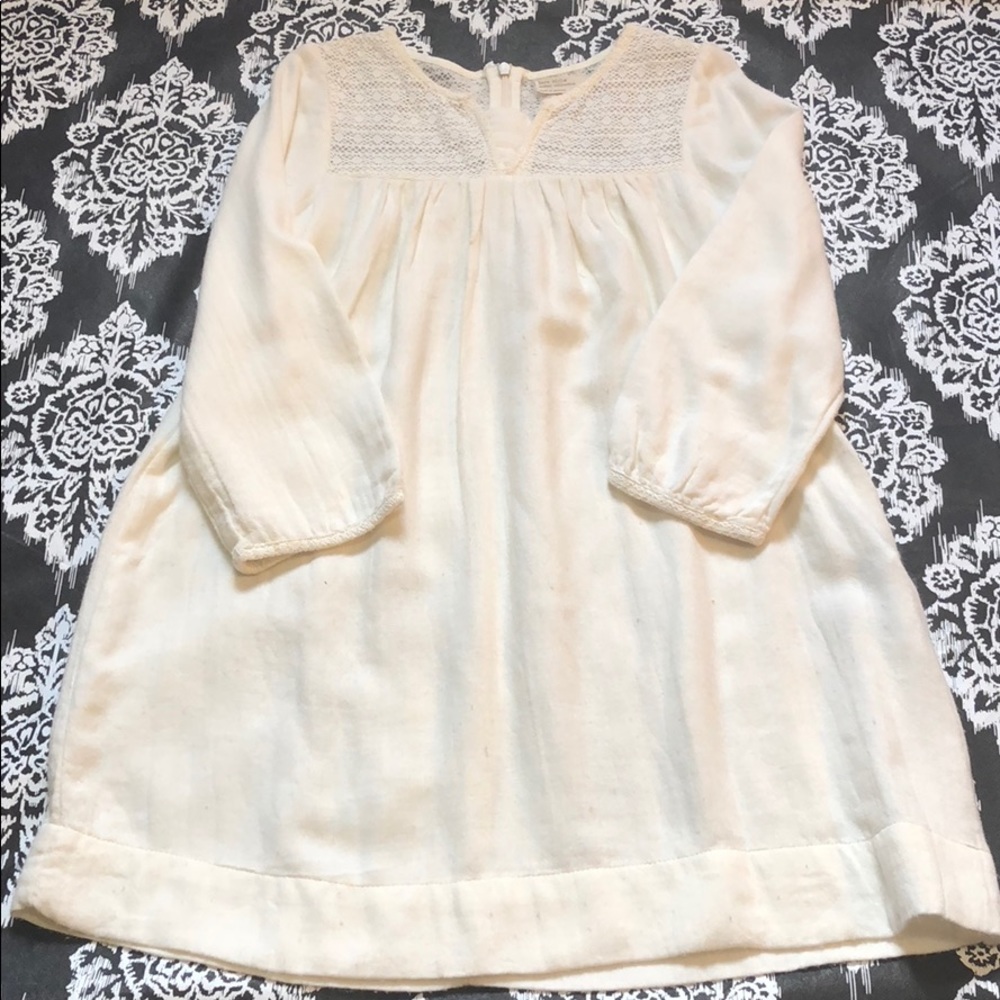 Zara girls Size 7/8 dress cream very cute